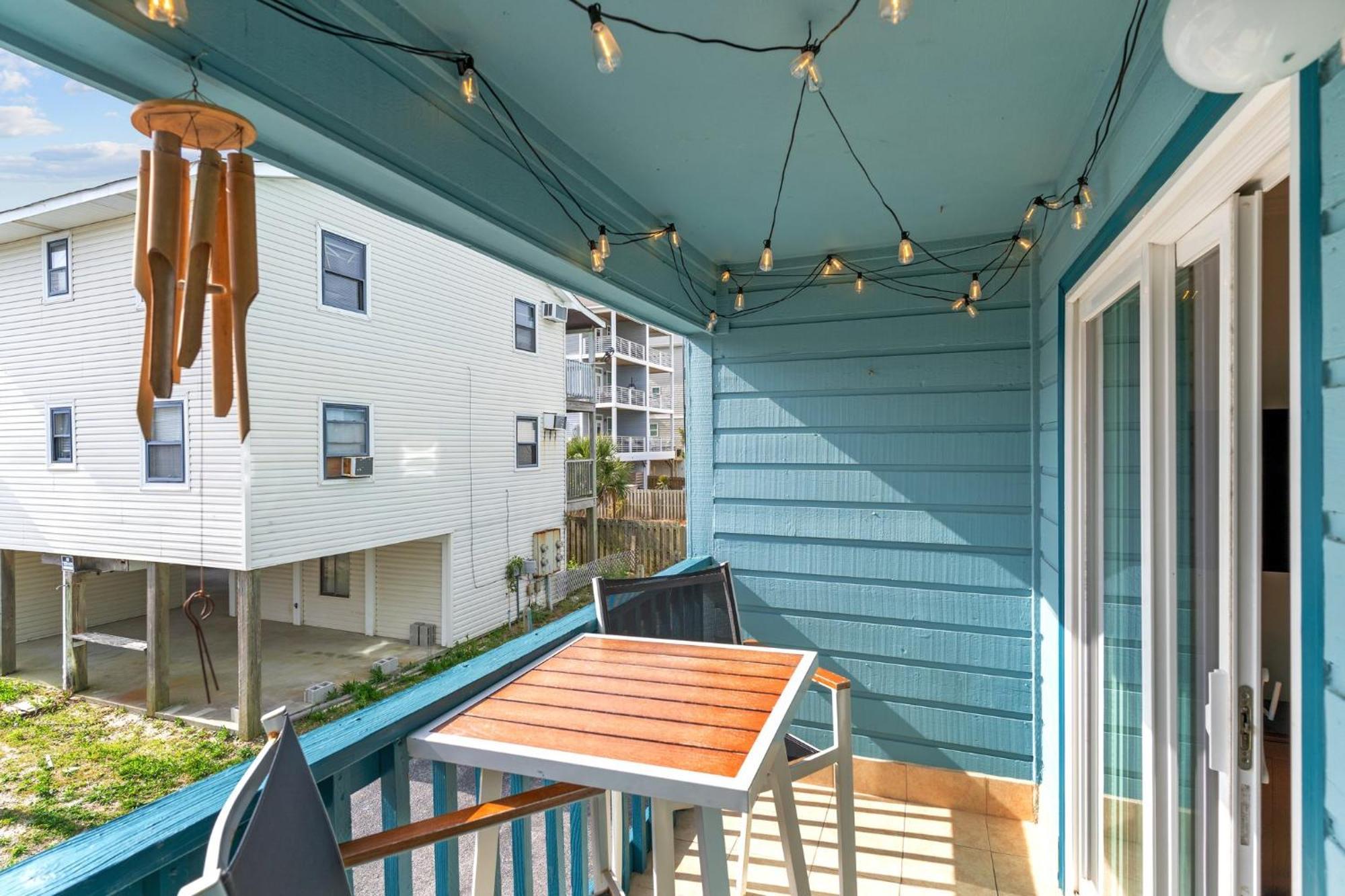 Hang Ten Hideaway, Pool, Condo, Parking - 6 Person Max Occupancy 캐롤라이나비치 외부 사진
