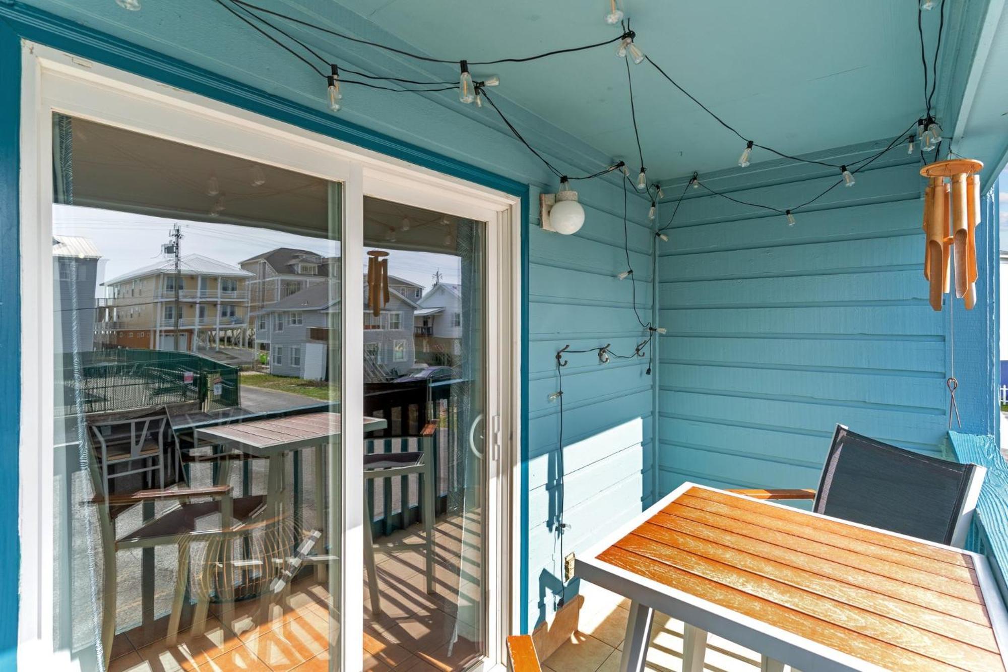 Hang Ten Hideaway, Pool, Condo, Parking - 6 Person Max Occupancy 캐롤라이나비치 외부 사진